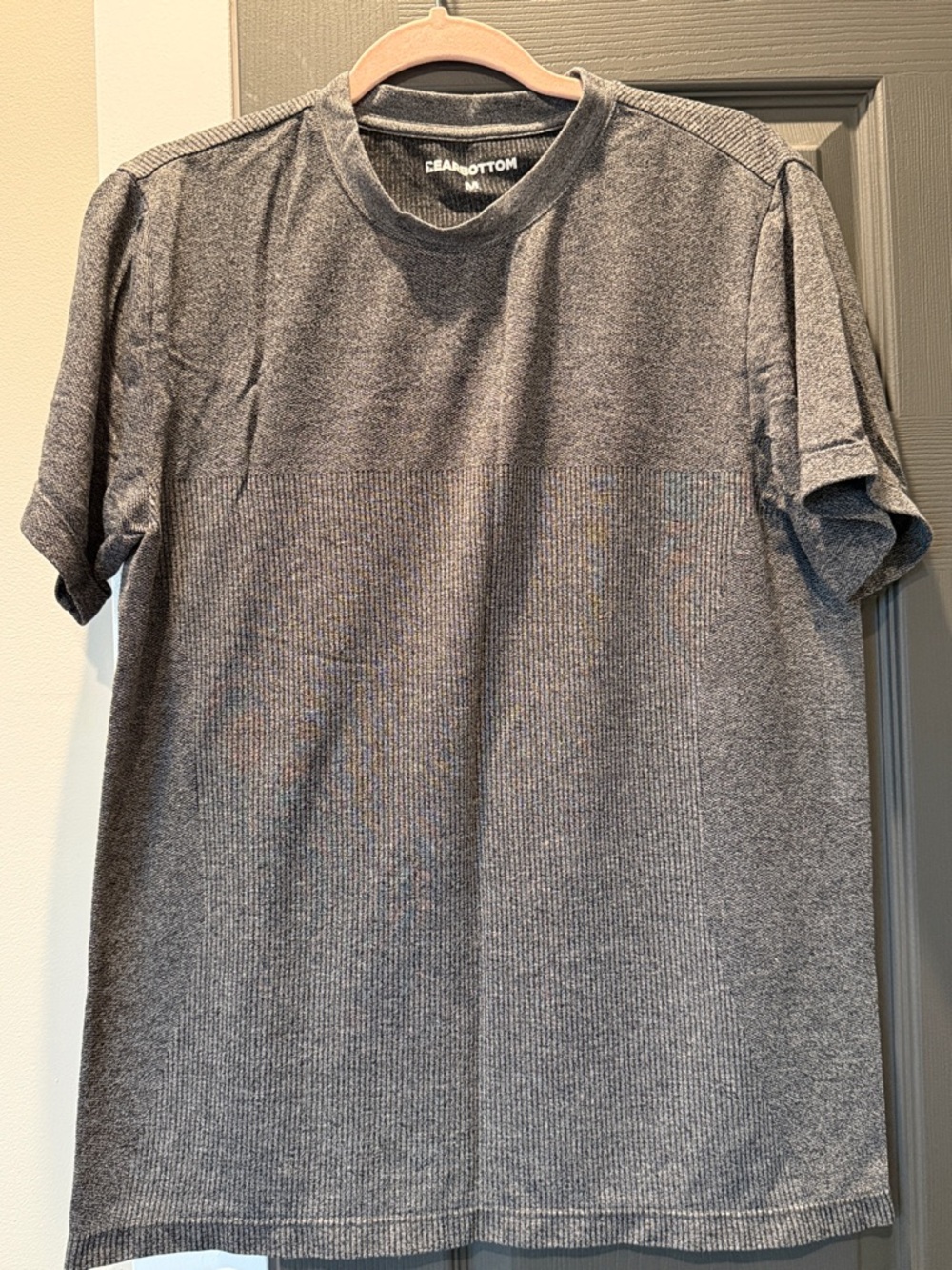 Earl & Otom Gray Short-Sleeve Crew Neck Shirt